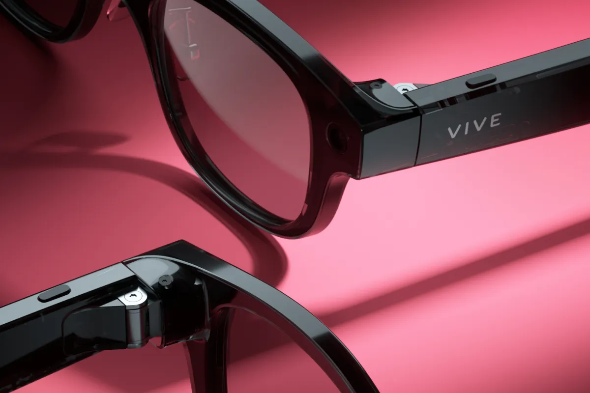 Is This the Beginning of Sunglasses Replacing Your Smartphone?